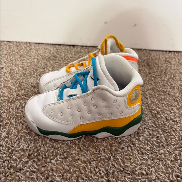 Jordan Retro Playground Sneakers Toddler White and Multicolor Sneakers - Picture 2 of 8
